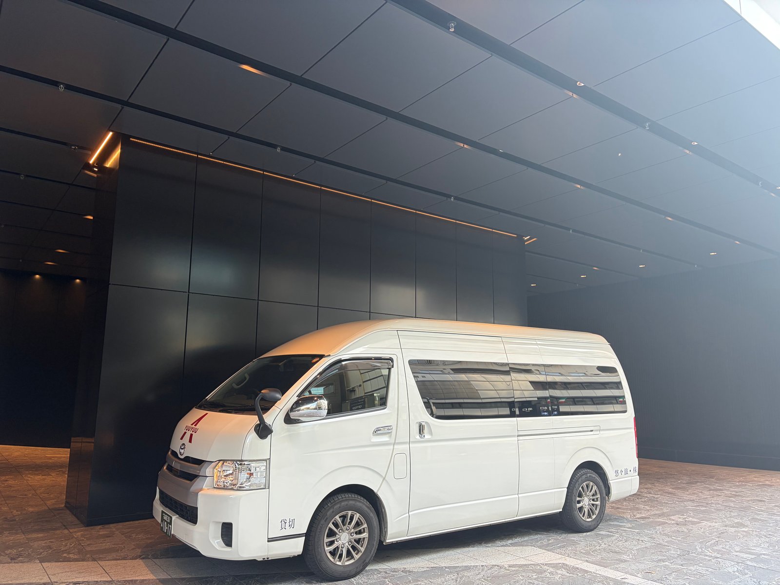 バス_名古屋現代建築前_01