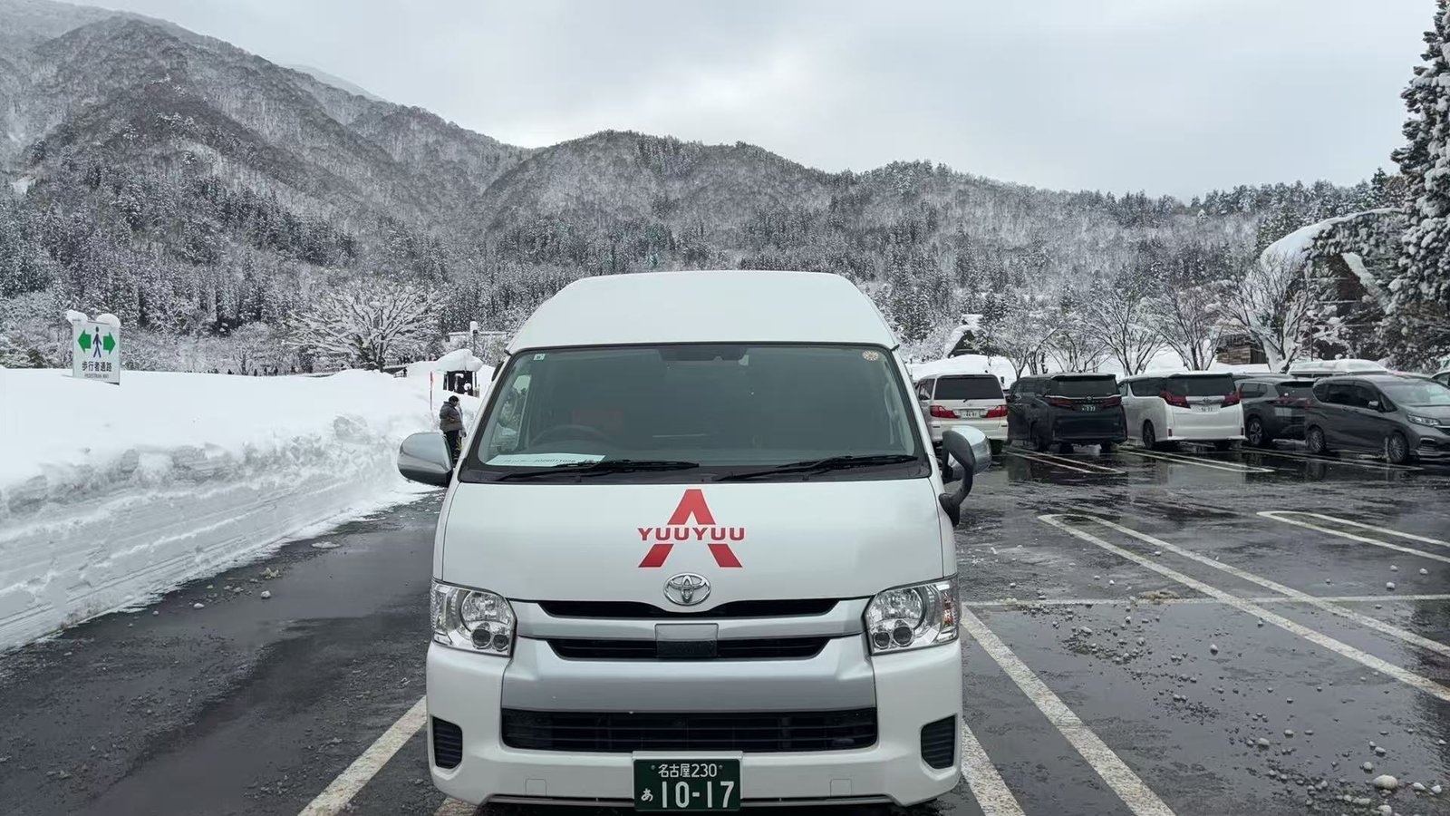 バス_雪景色山道_02