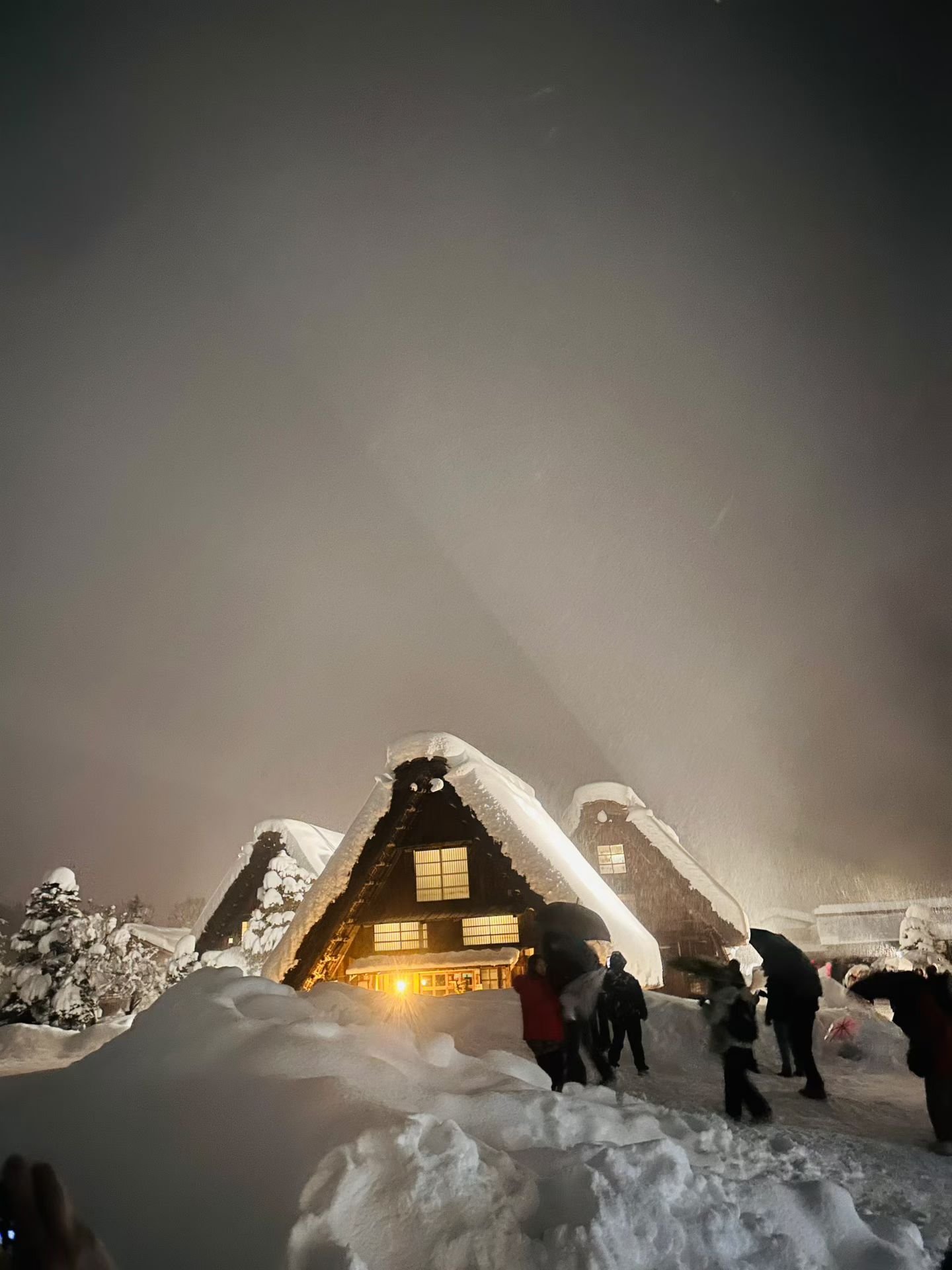 白川郷_合掌造り夕暮れ_01