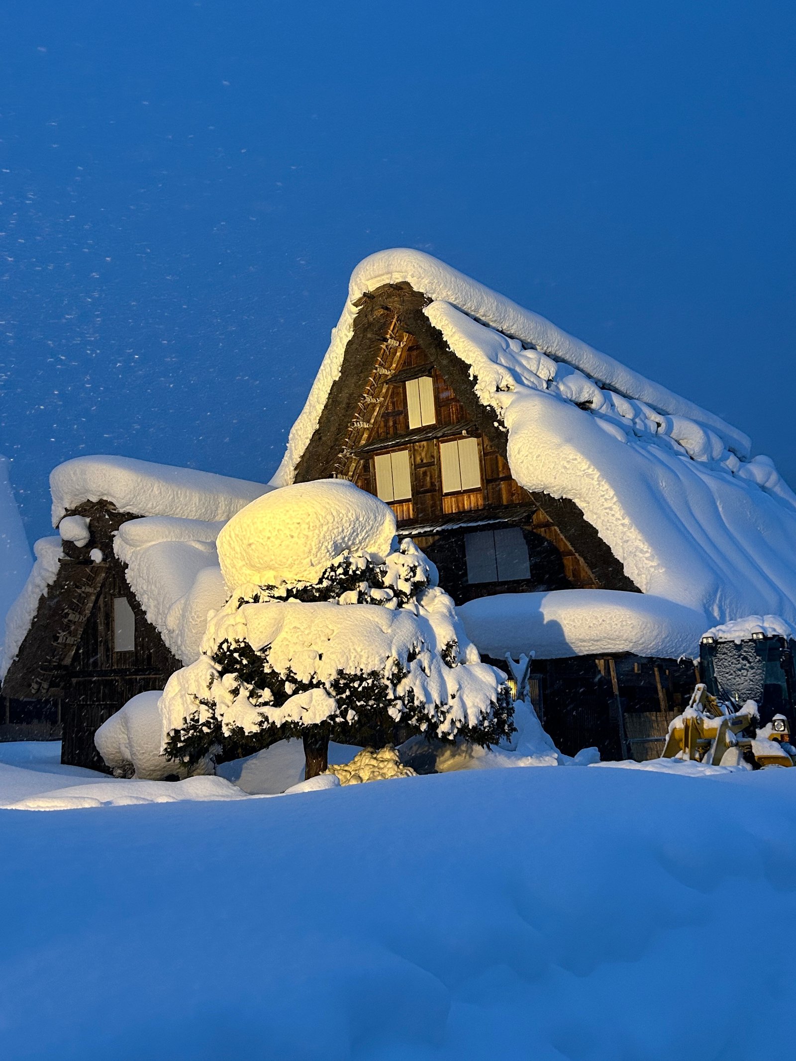 白川郷_合掌造り夕暮れ_04