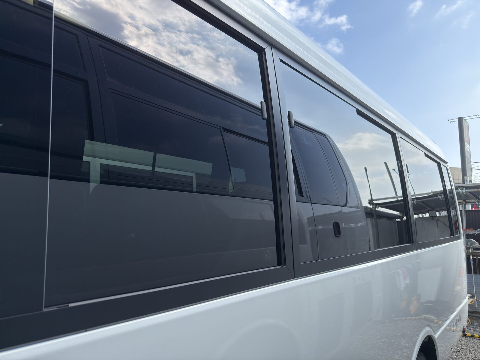 ローザ三菱 IMG_1622